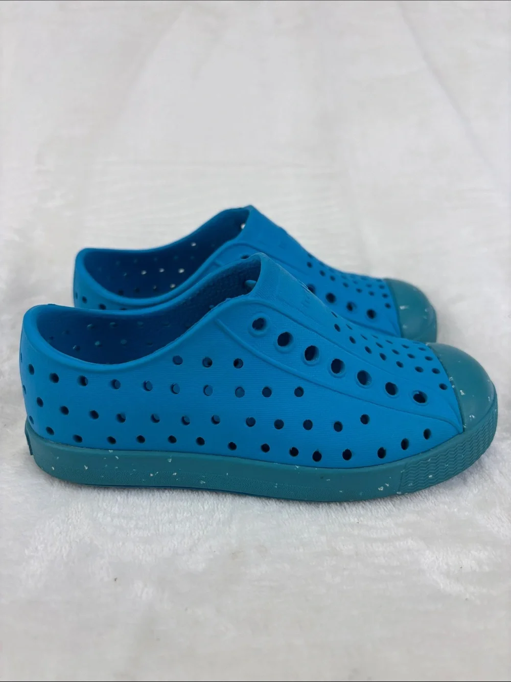 NATIVE Jefferson Bloom Slip-on Waterproof Shoes Size C10